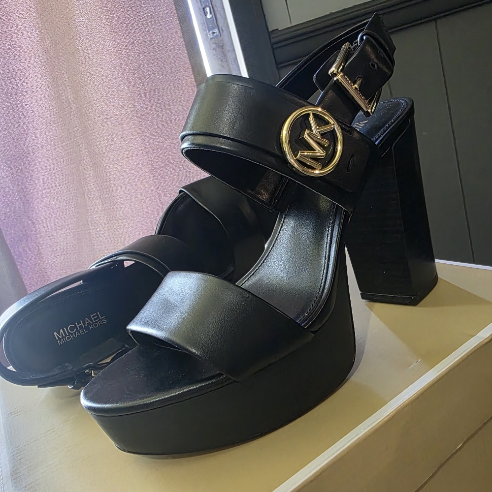 Michael Kors Black Platform Shoes Sleek Design - Picture 2 of 5
